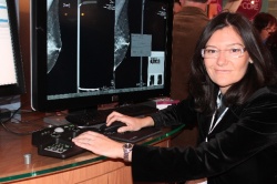 Dr. Martínez Miravete credits tomosynthesis with helping her make more...
