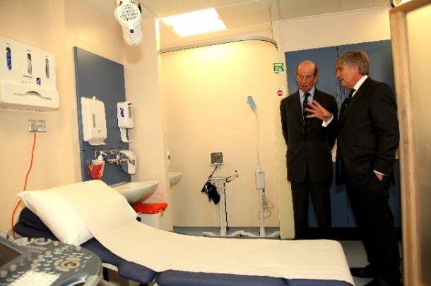 Photo: Duke of Kent unveils expanded and refurbished consulting rooms