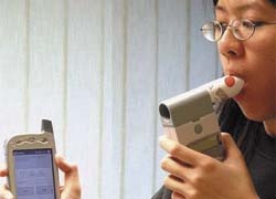 Photo: Mobiles to monitor asthma and diabetes