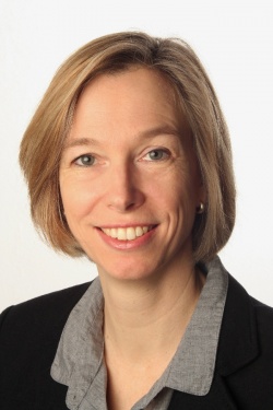 Dr. Barbara Hauer