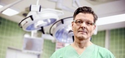 Peter M Vogt MD directs the clinic for plastic, hand and reconstructive surgery...