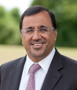 Session chairman Anwar R. Padhani