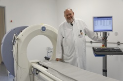 Verbesserte Herzdiagnostik: Professor Dr. Wolfgang Burchert mit der neuen...