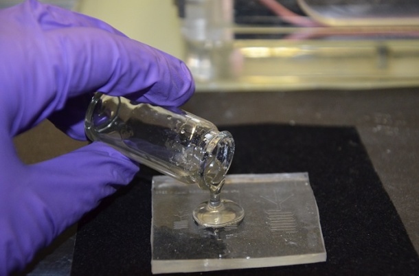 Liquid Glass Nanokomposite können wie Polymere abgeformt werden.