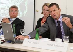 From right: Arnulf Stenzl with Simone Wesselmann MD (German Cancer Society) and...