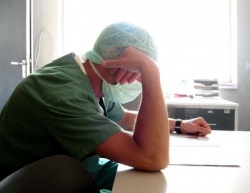 Photo: Chirurgie - Traumberuf unter Albtraumbedingungen?