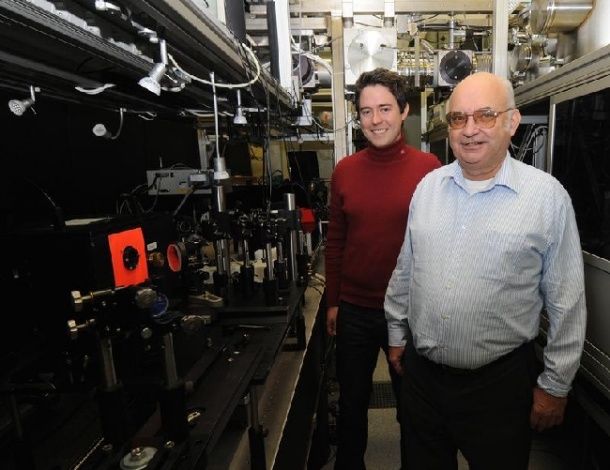 Am ATLAS Lasersystem im Max-Planck Institut für Quantenoptik (Garching) werden...