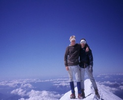 Gipfelstürmer Michael Knauth und Stefan Ries auf der Spitze des Mont Blanc im...