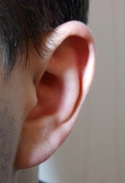 Photo: Neuartige Musiktherapie hilft bei Tinnitus