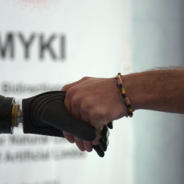 Experimental tests on robotic prosthesis: handshake