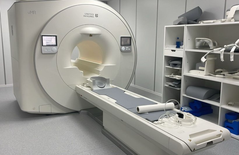 The uMR 570 magnetic resonance imaging system installed at NovaLife Polyclinic