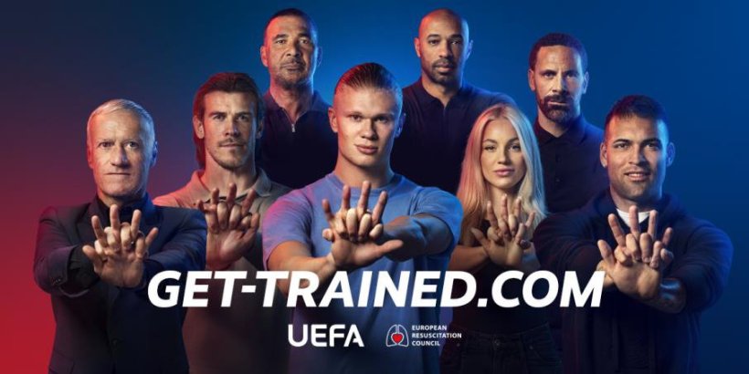 soccer professionals showing resuscitation gesture for awareness campaign