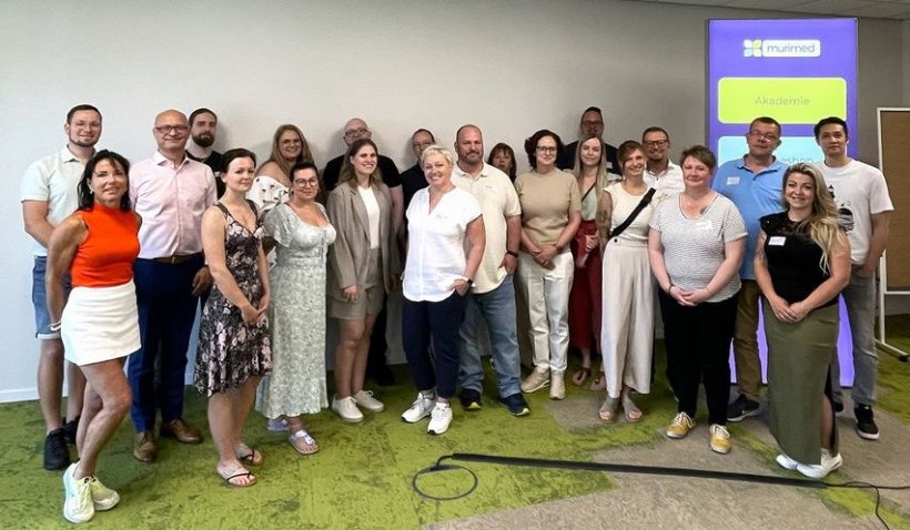 Gruppenfoto mit 22 Personan