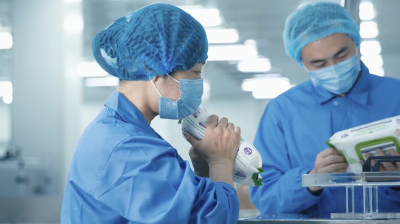 Medical-Grade Wipes for Hospitals and Patient Care