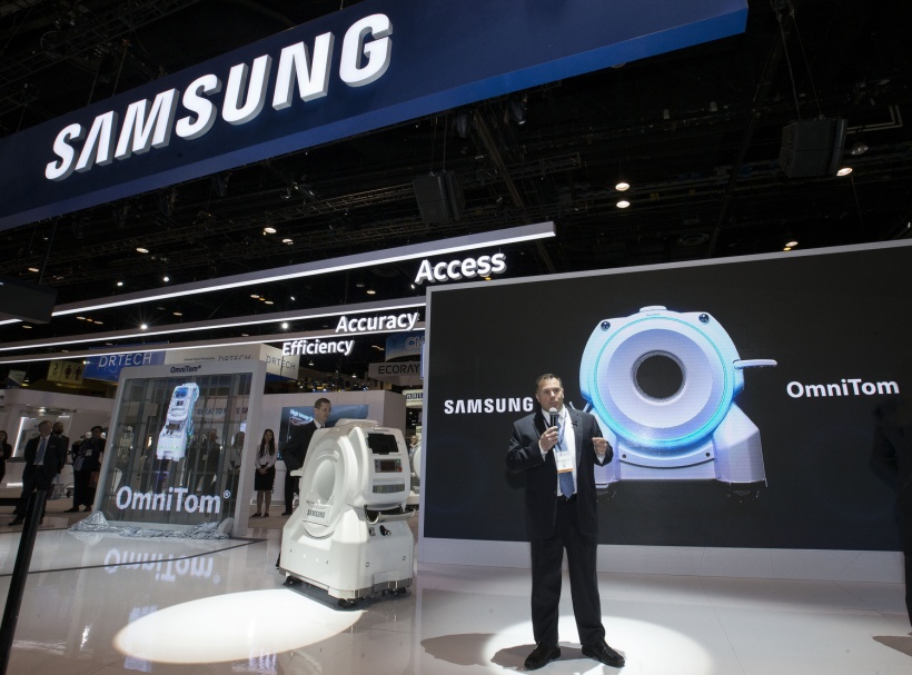 David Webster, VP of Sales at Samsung Neurologica, is explaining innovative...