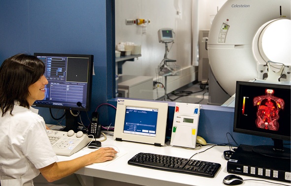 Mrs. Maricruz (Radiographer) in the control room.