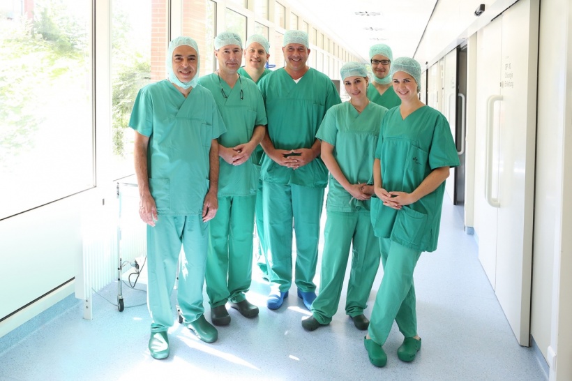 Das erfolgreiche Team der Klinik und Poliklinik für Chirurgie des UKR rund um...