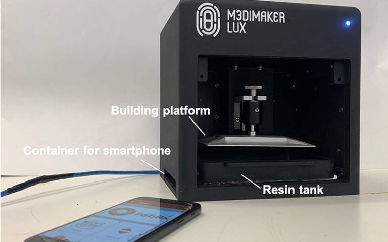 M3DIMAKER LUX 3D printer.