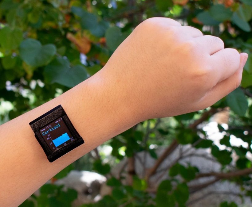Cortisol sensing smart watch