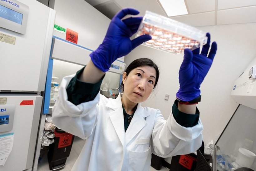 Asst. Prof. Huanhuan Joyce Chen of Pritzker Molecular Engineering lead a new...