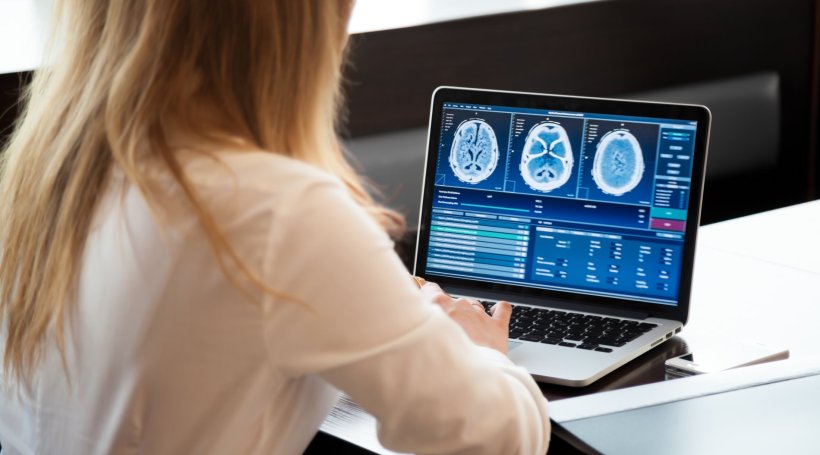 Working from home as a radiologist: pros and cons