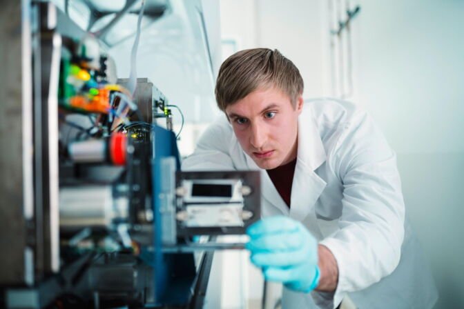 First author Felix Trottmann at a mass spectrometer.