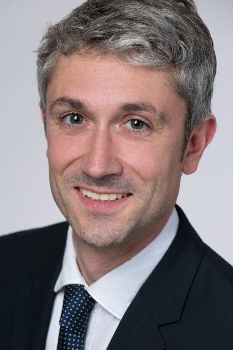 Portrait von Dr. Thomas Bäuerle