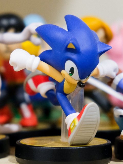 sonic the hedgehog figurine