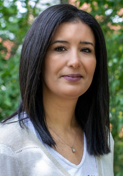 Portraitfoto von Meriem Ouni