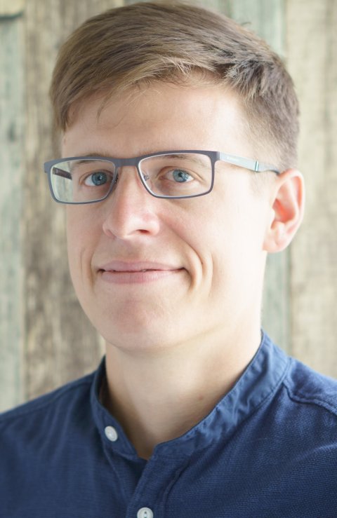 Portraitfoto von Dr. Nico Bast