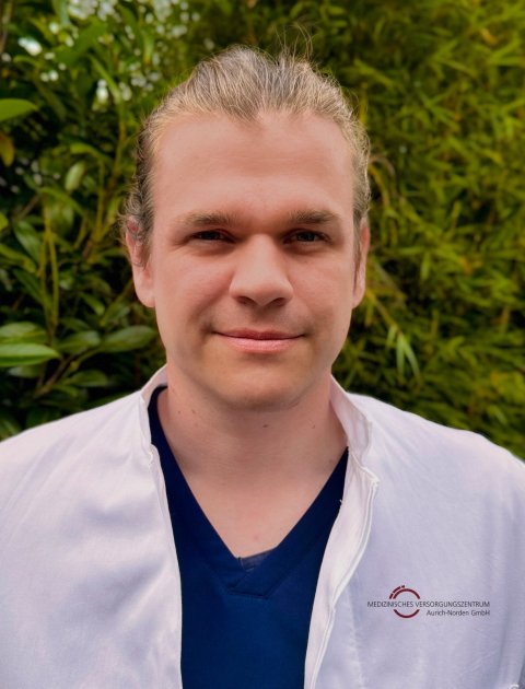 Portrait picture of Christopher Stegmann