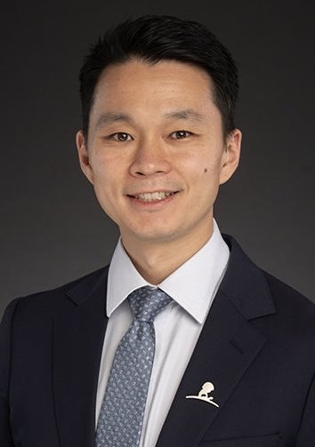 Portrait photo of Paul Yi