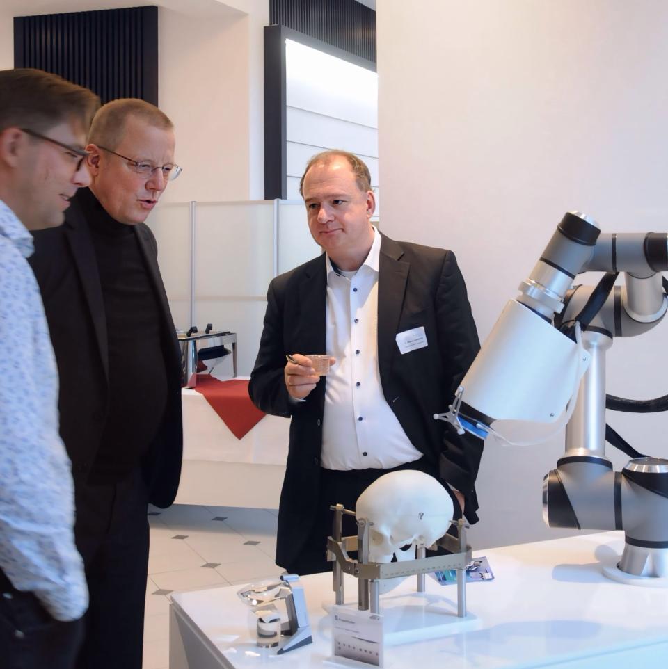 Roboter fassen Fuß im Krankenhaus und Labor • healthcare-in-europe.com