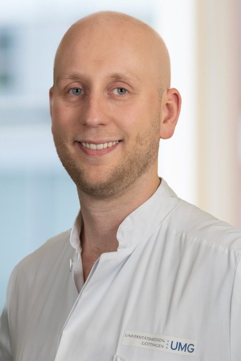 Portraitfoto von Dr. Christian Becker