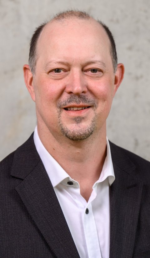 Portrait photo of Klaus-Dieter Axt