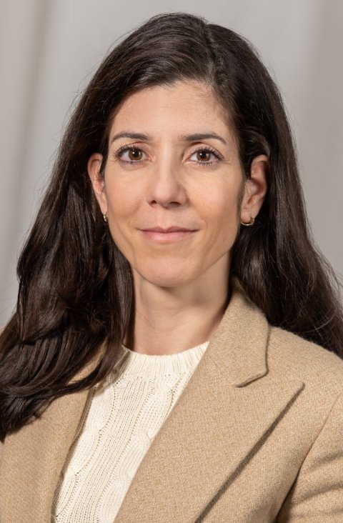 Portraitfoto von Prof. Dr. Julia Szendrödi