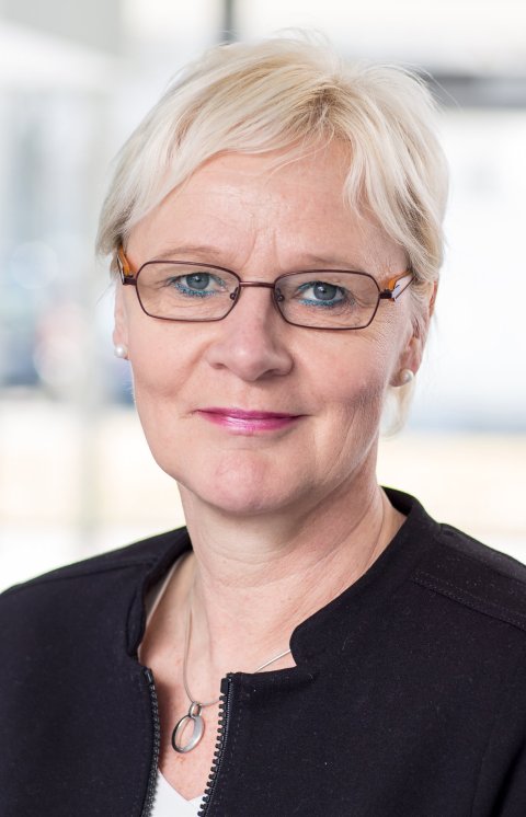 Portraitfoto von Stefanie Bieberstein