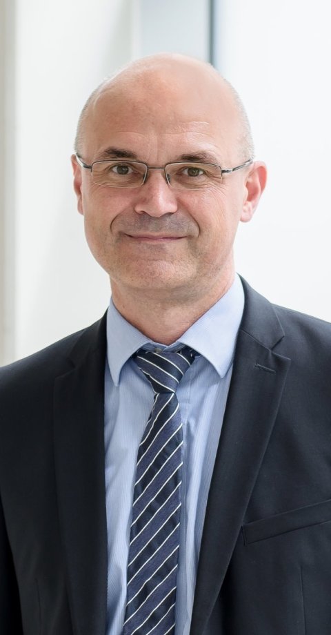 Portraitfoto von Prof. Dr. Dirk Vordermark