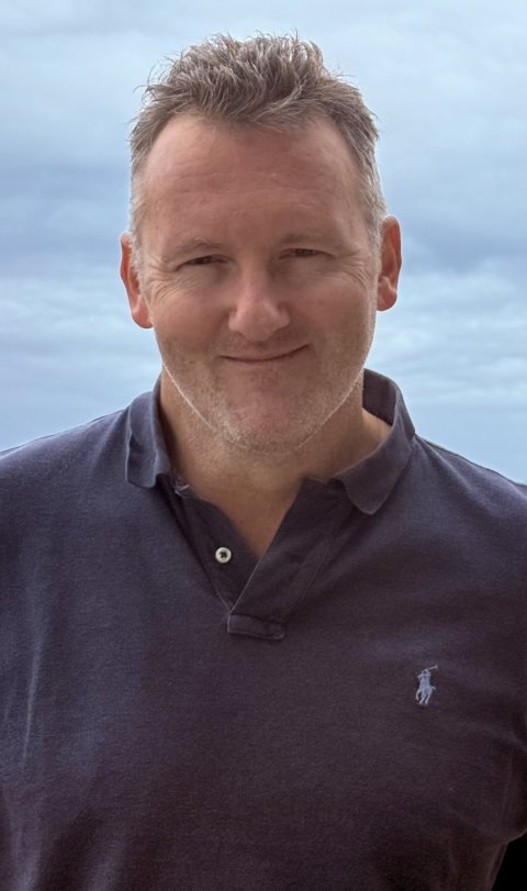 Portrait photo of Professor Mathieu Lederlin