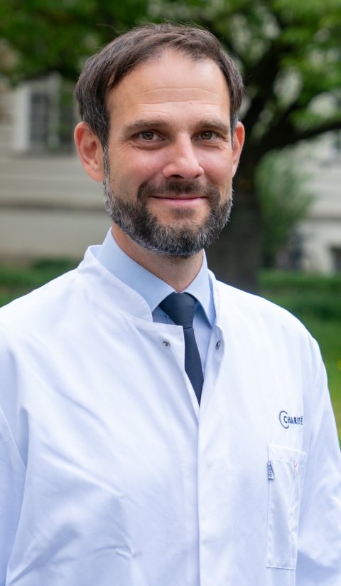 Portraitfoto von Prof. Dr. Ingo Hilgendorf