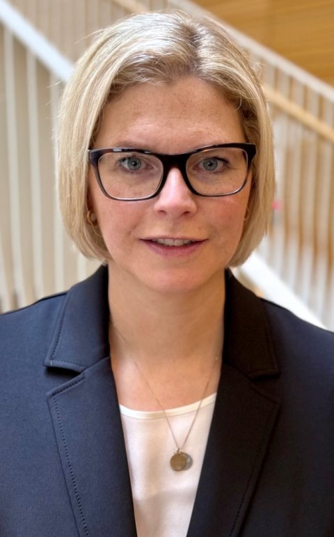 Portraitfoto von Prof. Dr. Anna Lena Illert