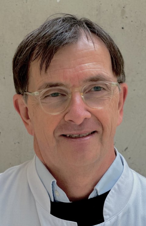 Portraitfoto von Prof. Dr. Karl-Ludwig Bruchhage