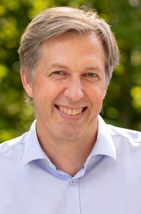 Portraitfoto von Dr. Alexander Gail
