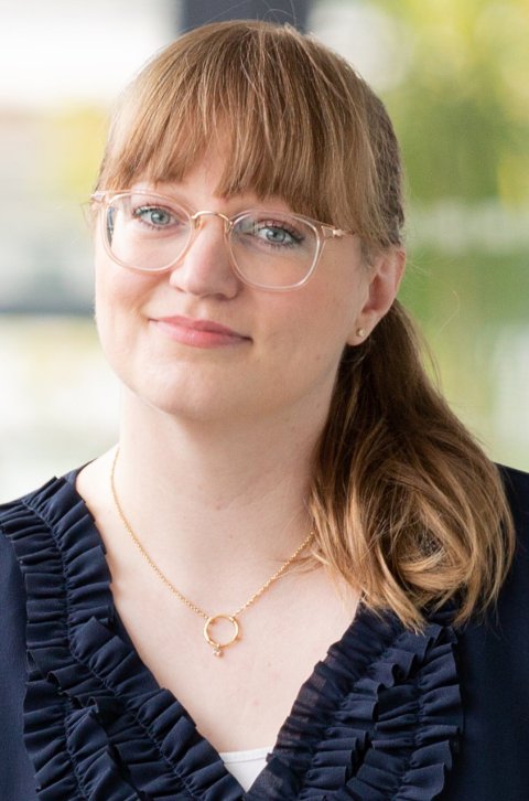 Portraitfoto von Dr. Theresa Ahrens