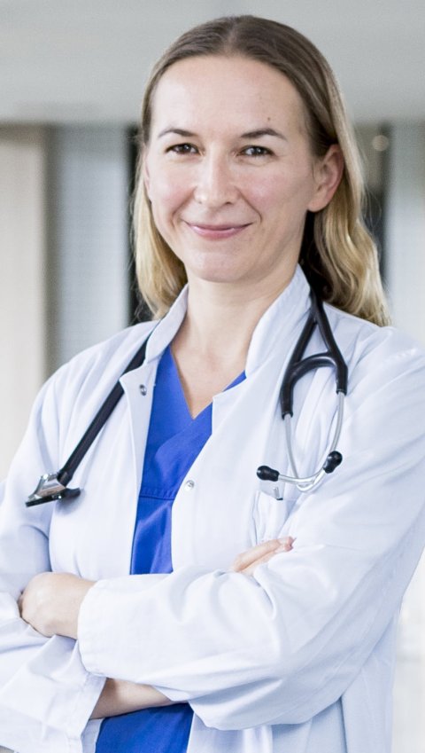 Portraitfoto von Prof. Bettina Heidecker
