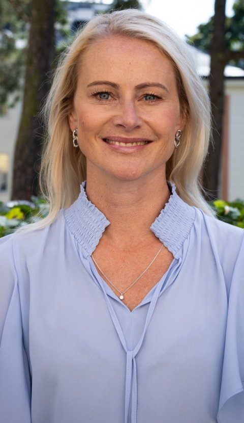 portrait photo of Karin Dembrower