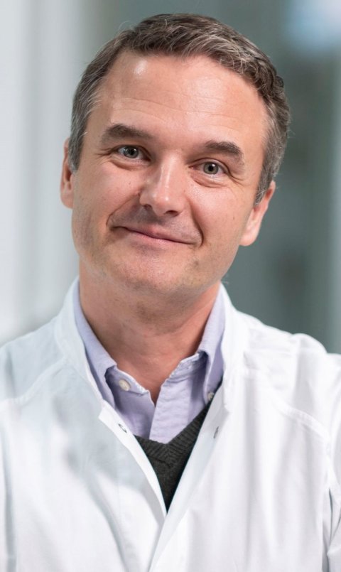 Portraitfoto von Florian Grebien