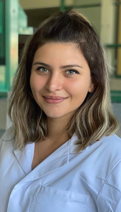 Portraitfoto von Ecem Kirkiz