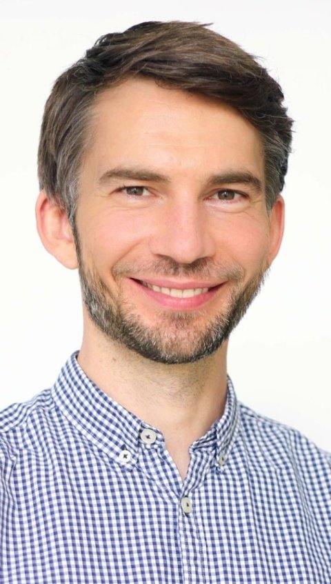 Portraitfoto von Dr. Marc Zuckermann