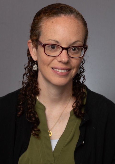 Portrait photo of Beth Hoffman